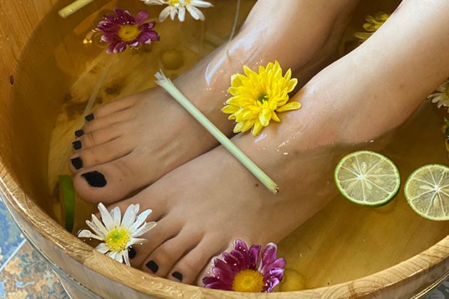 lợi ích massage chân